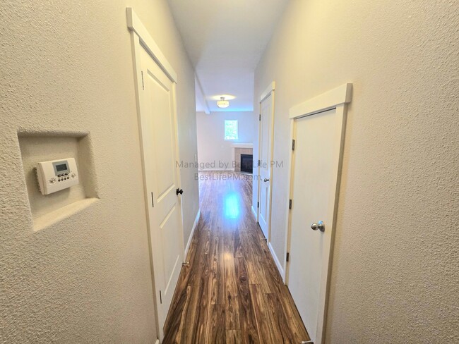 Photo - 17923 SW Niks Dr