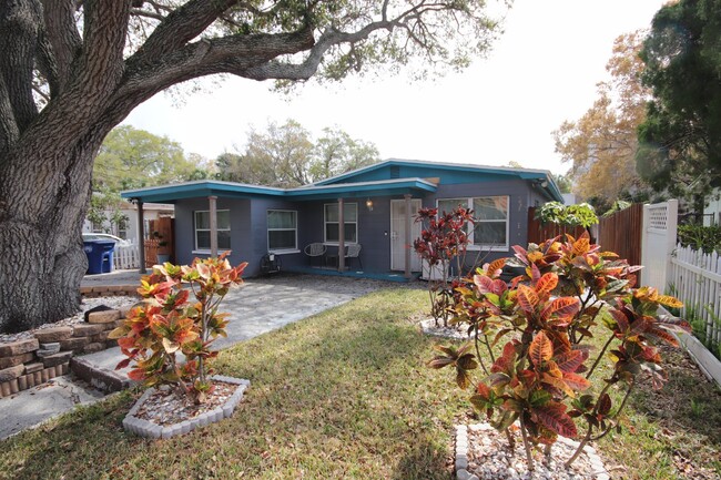 Incredible, completely remodeled FURNISHED... - Incredible, completely remodeled FURNISHED... Apartamento