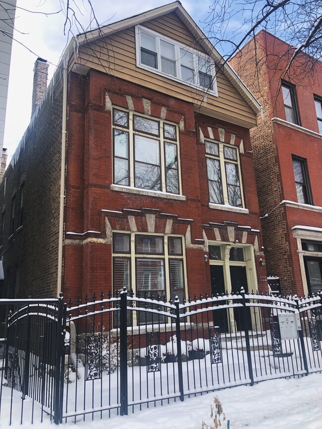 Photo - 822 N Wood St Unit 1R