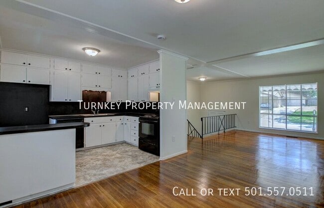 Photo - 13 Wesley Dr