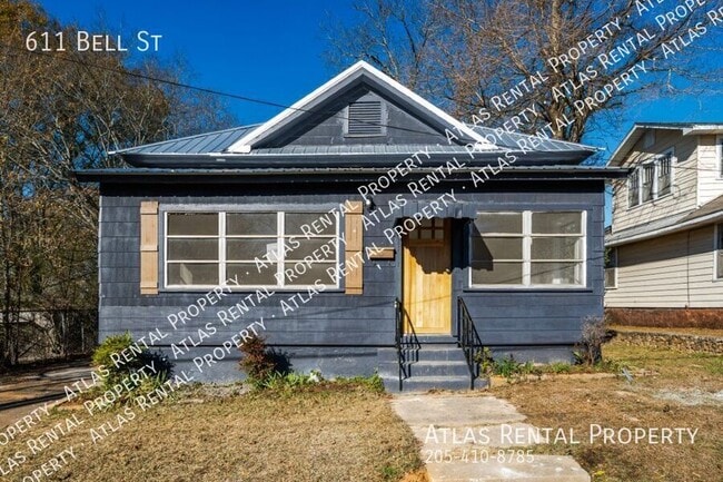 Building Photo - 611 Bell St