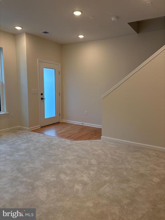 Building Photo - 1212 Parker Blvd Rental