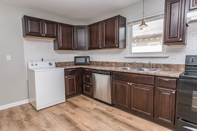 Photo - 9275 Hickory St Unit A