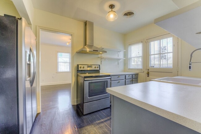 Photo - Beautifully renovated duplex in High Point Terrace!