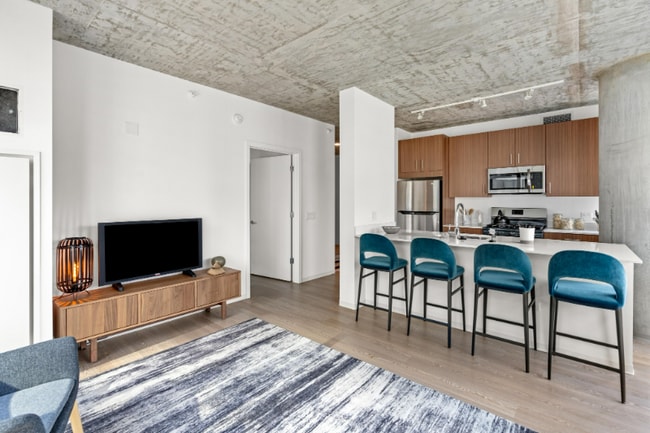 Photo - 1402 S Wabash Ave