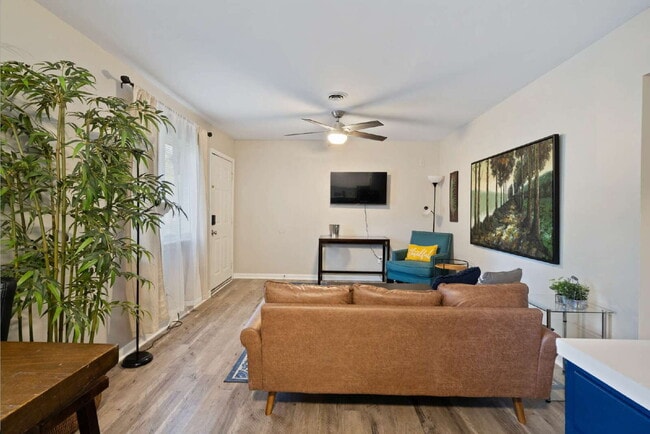 Photo - Fully Furnished Apartment in the Heart of Durham! Unit #3