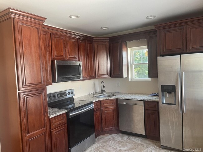 918 10th St Unit First floor