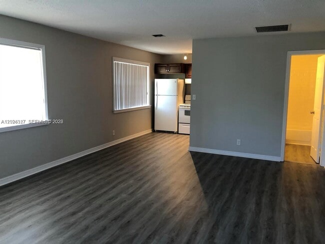 Photo - 588 Holly Dr Unit B