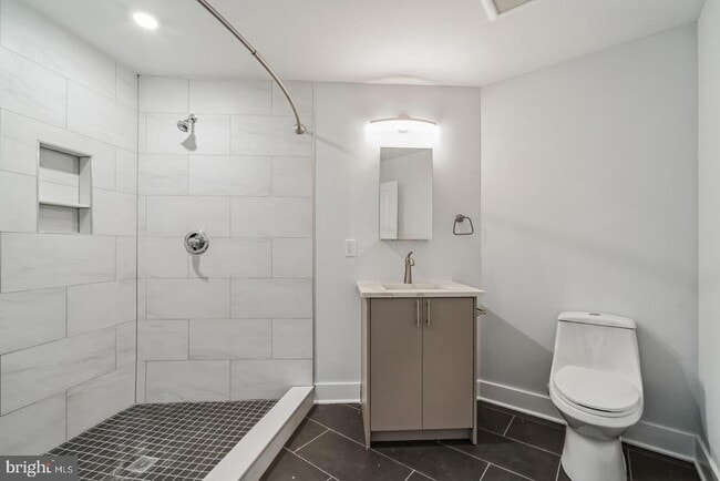 Photo - 646 N 32nd St Unit 11