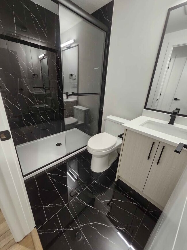 Photo - 8719 77 Ave NW Unit 2