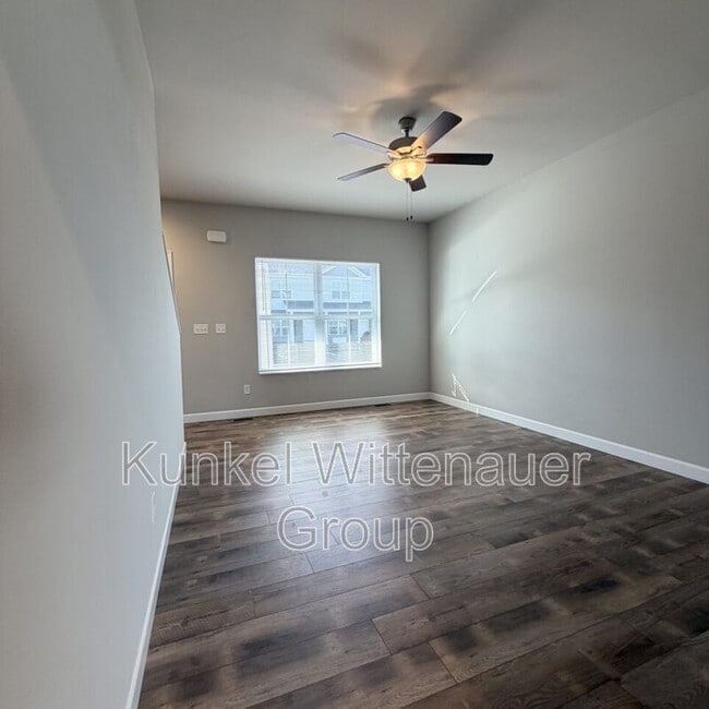 Photo - 8401 Allied Wy