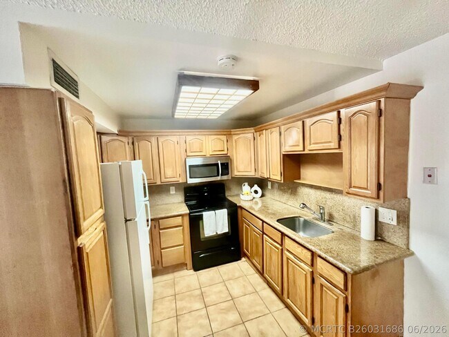 Photo - 15385 S Dixie Hwy Unit 12