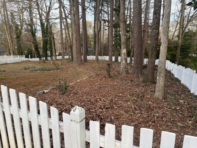 Photo - 210 Pinehurst Ln