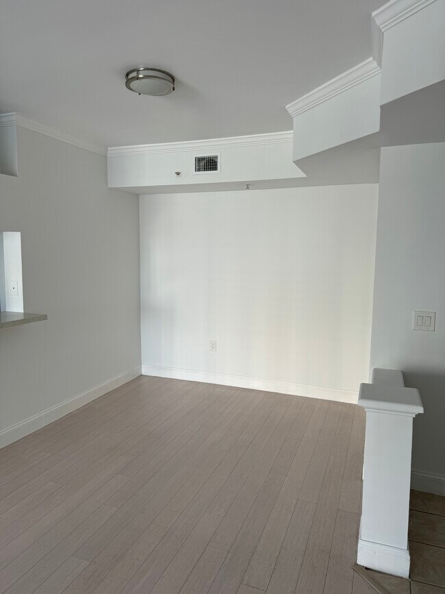 17150 N Bay Rd Condo Unit 2809 Condo for Rent in Sunny Isles Beach