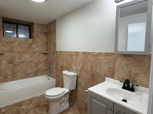 Photo - 150 S Harrison St Unit B2