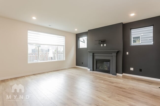 Photo - 33310 Crystal Ave SE