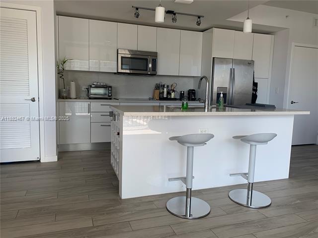 Photo - 999 SW 1st Ave