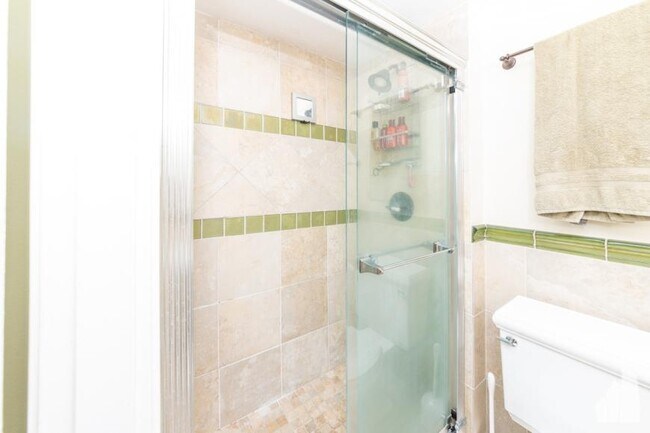 Photo - 3 bedroom in Chicago IL 60614 Unit A