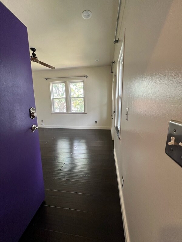 Photo - 500 Parkway Dr NE