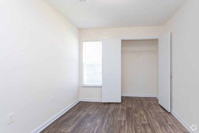 3BR, 2BA - 1018SF - Bedroom 2