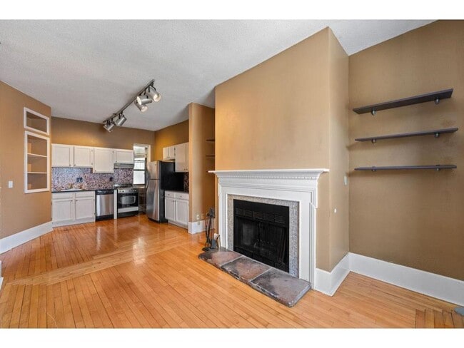 Photo - 609 S 9th St Unit 8