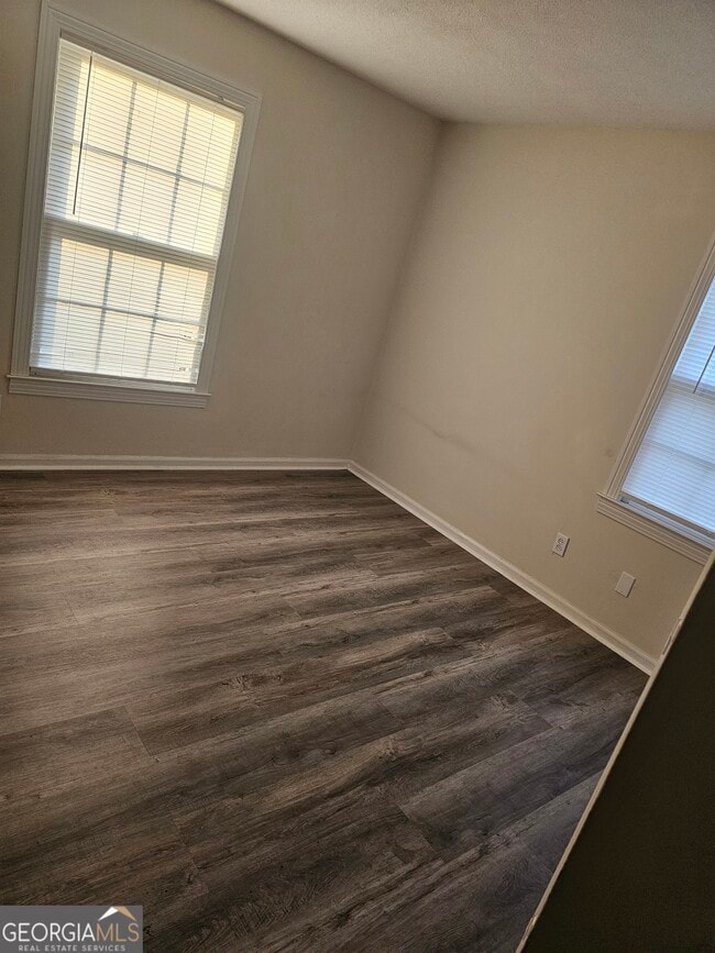 Photo - 2001 Flannery St SW