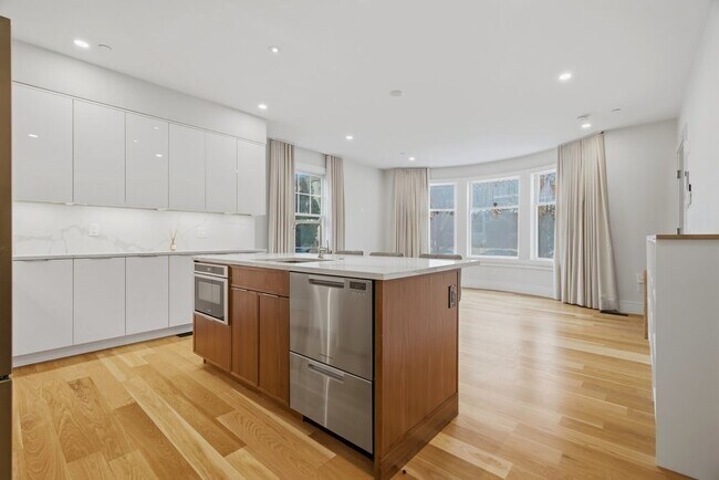 Photo - 126 Englewood Ave Unit 2