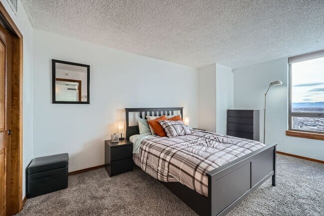 Photo - Downtown Denver Furnished 1 BDR w/ Rooftop Pool