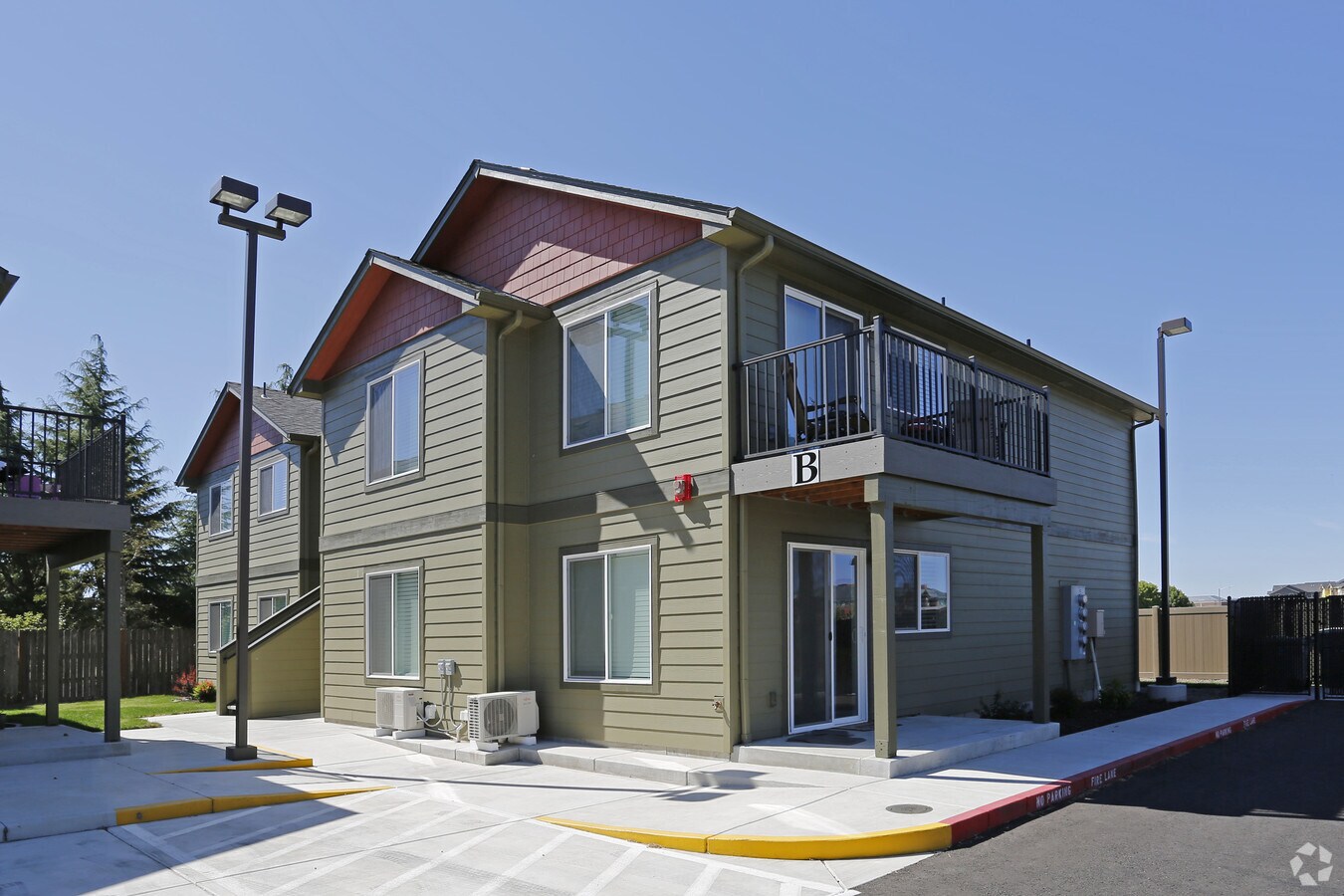 Crossfire Apartments - Crossfire Apartments