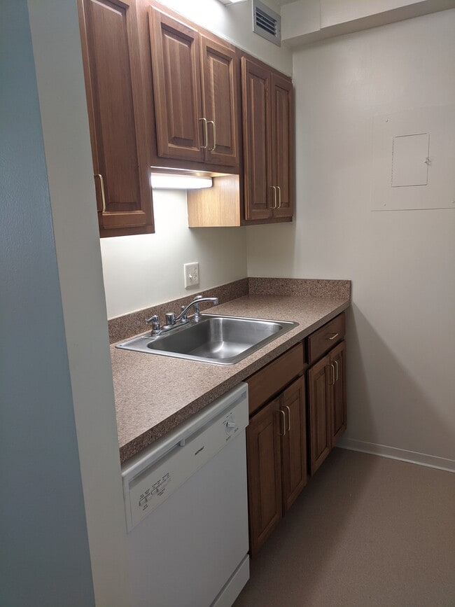 Photo - Cambridge Court Apartments 55+ Community