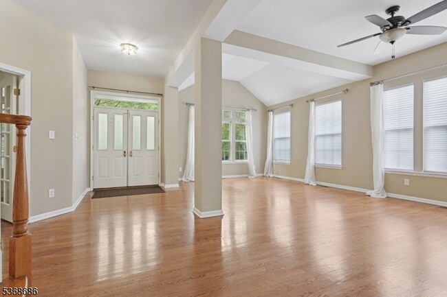 Photo - 48 Landau Rd