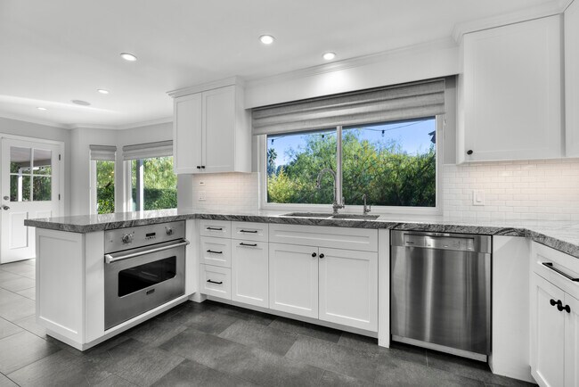 Photo - 17357 Quesan Pl