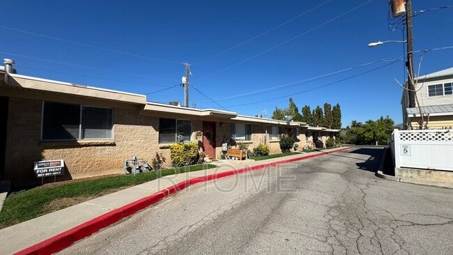 Photo - 267 W Center St