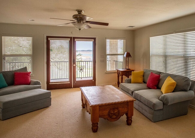 Photo - 101 Kelly Emeralds Rd Unidad SI ID1494640P