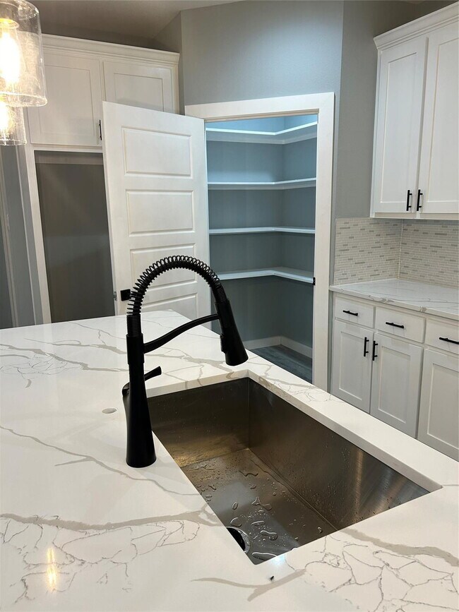 Photo - Newer duplex in Dallas