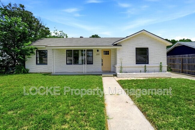 Building Photo - 209 Westfork Dr
