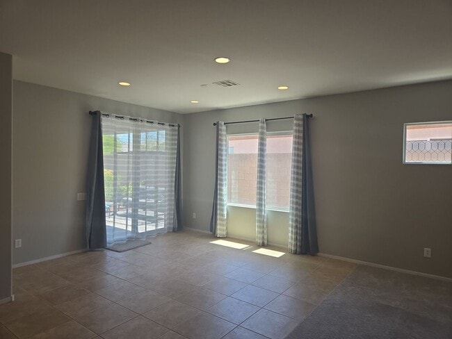 Photo - 3-bedroom, 2-bath home located in a cul-de-sac in desirable Anthem Highlands.