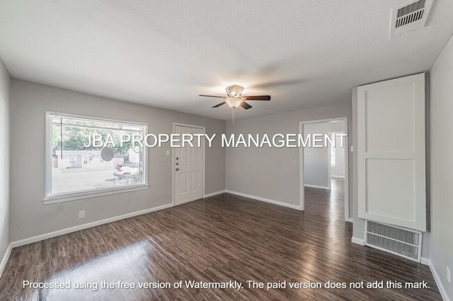 Photo - 5433 Houghton Ave