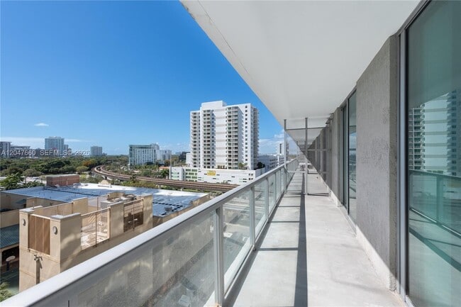 Photo - 79 SW 12th St Unit 1105-S
