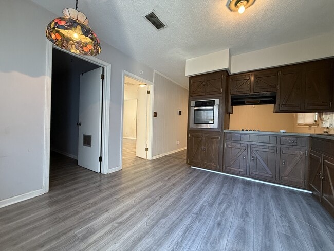 Photo - 246 Bowling Green Dr