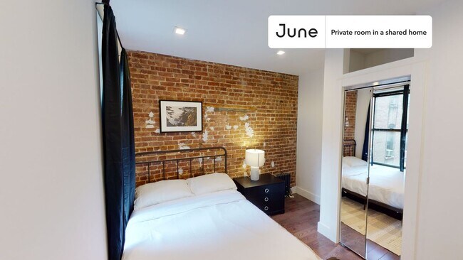 Room in Shared 4 bed/2 bath home in West Harlem