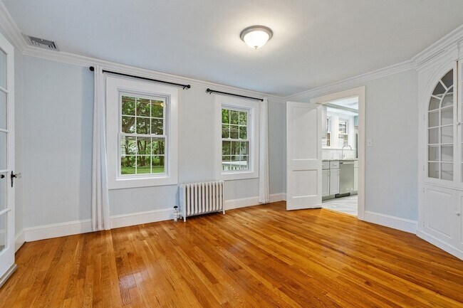 14 Gleason Rd