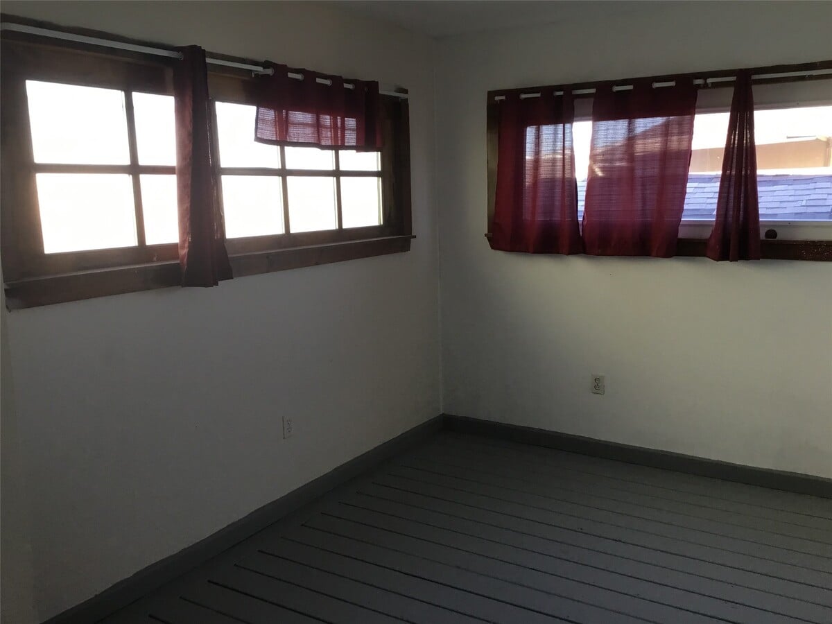Photo - 1404 E Bayshore Dr