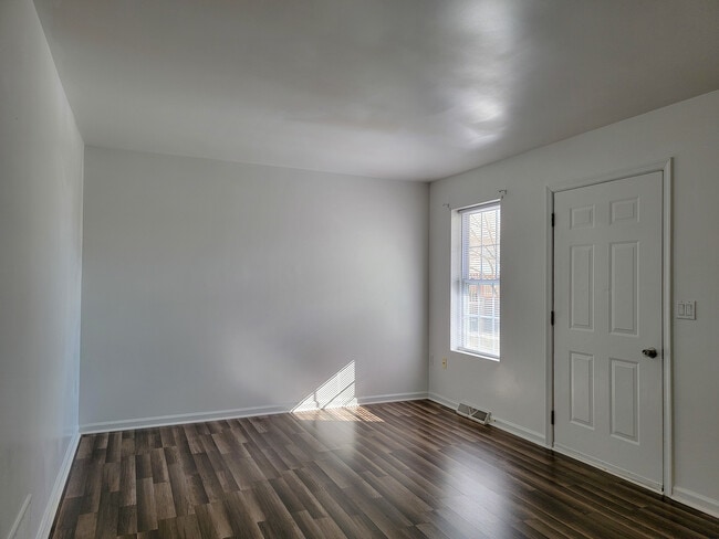 Photo - 2127 Penn St