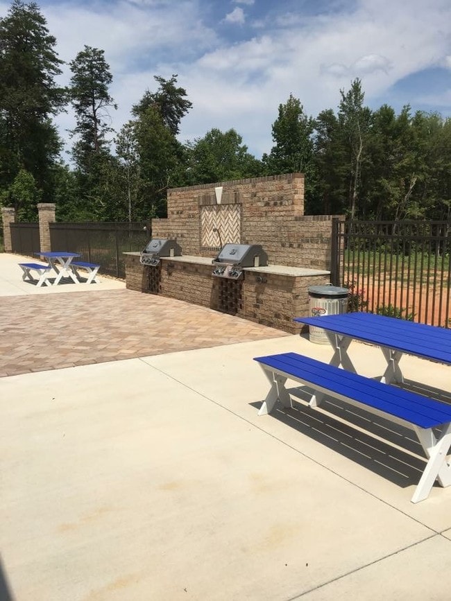 Keystone at James Landing Apartments For Rent in Jamestown, NC