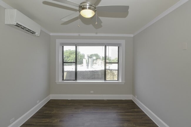 Photo - 817 W Lakeside Pl Unit 605