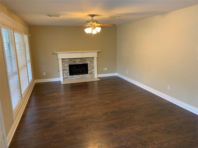 Photo - 18019 Oak Orchard Lane