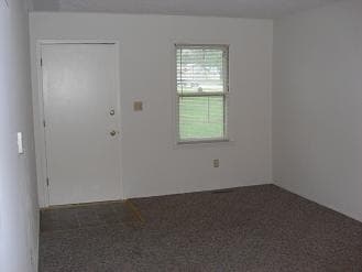 Broad-Lo Apts