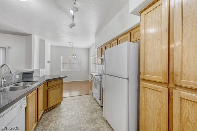 Photo - 2116 Calville St Unidad 102