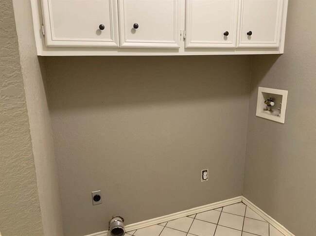 Photo - 8308 Raleigh Ave